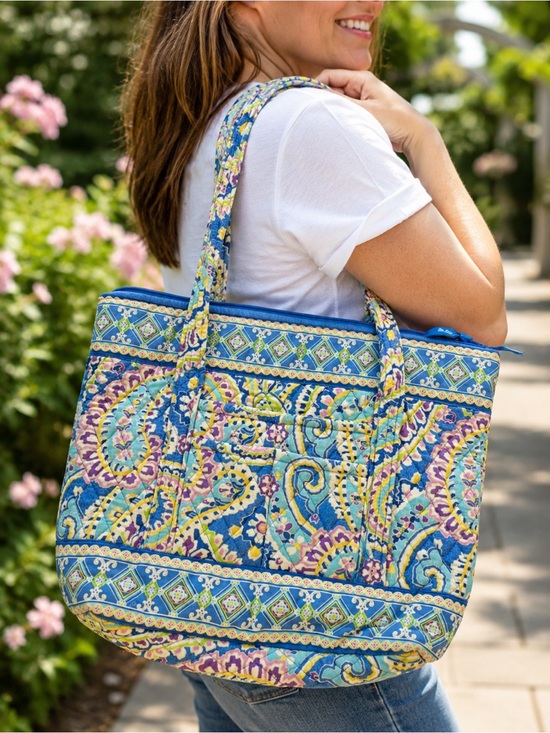 Vera Bradley Handbags - Vera Bradley Blue Paisley Quilted Tote Bag Large Zip Top Shoulder Handbag